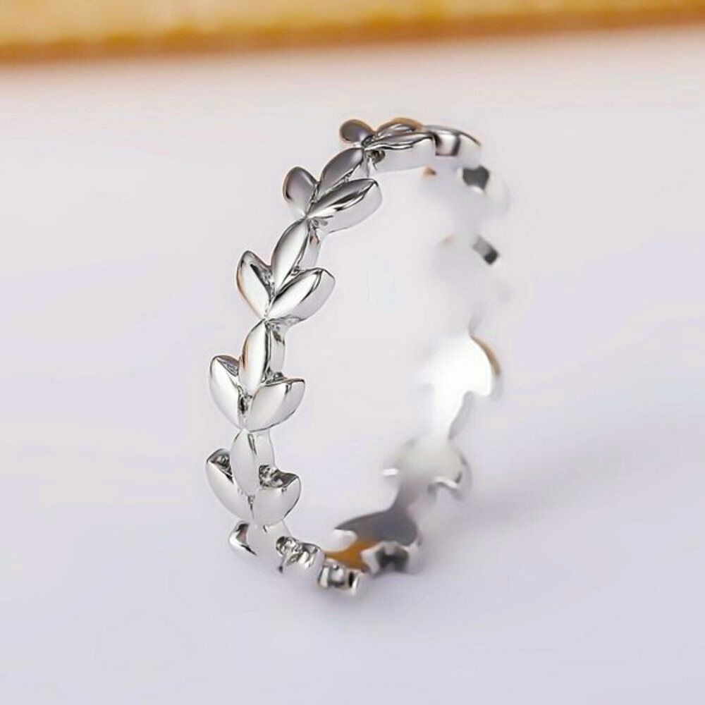 New 925 Silver Ivy Band